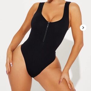 Fashion Nova Black Zip-Up Bodysuit